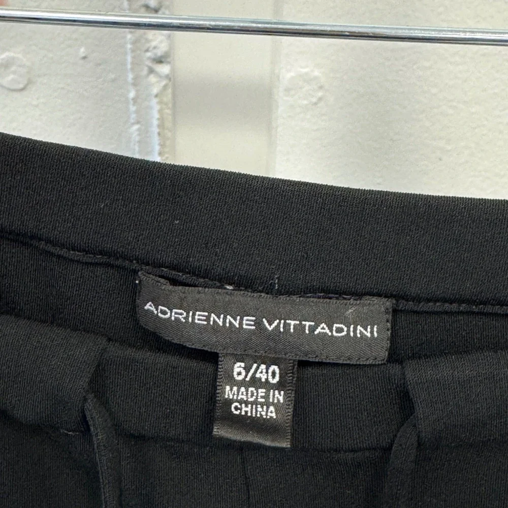 Adrienne Vittadini excellent pre